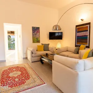 https://stazzo-san-teodoro-lolivastro.in-sardinia.net